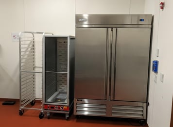 Chicago Flex Kitchen rack and fridge view